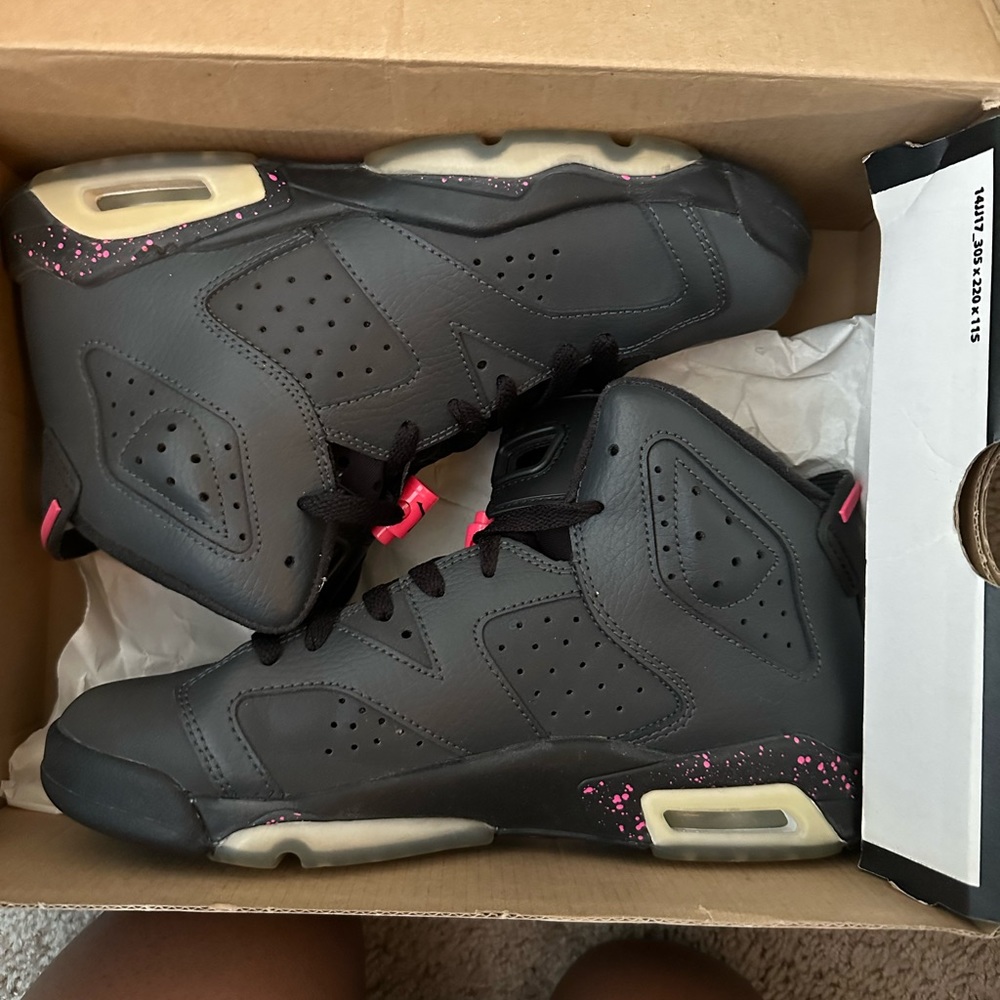 Jordan retro 6 reflective